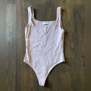 nwot aritzia babaton women’s small square neck nylon bodysuit sugarplum lilac